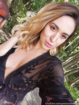 Samantha Peach