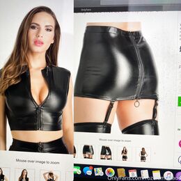 Rebecca Roze (itsamarafox)