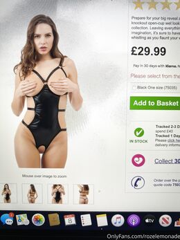 Rebecca Roze (itsamarafox)