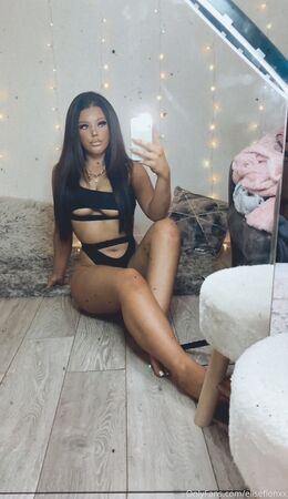 Elise Clayton (elisefionxx)