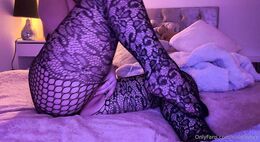 Elise Clayton (elisefionxx)