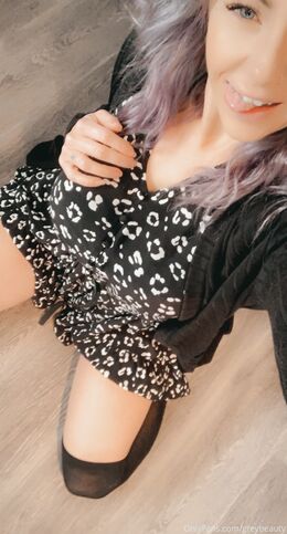 Zoe Grey