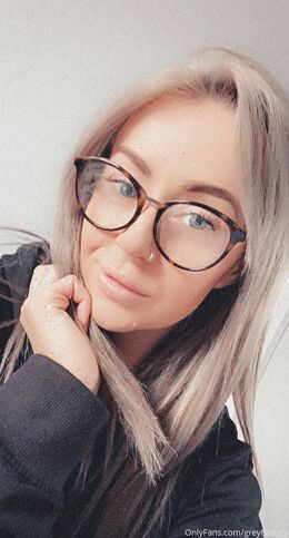 Zoe Grey