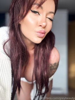 Zoe Grey