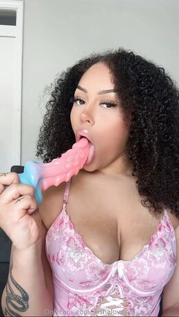 Sasha Loves