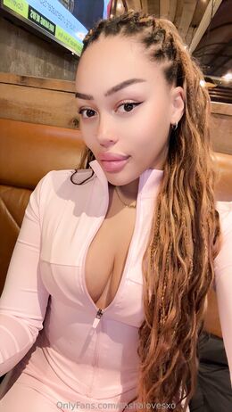 Sasha Loves