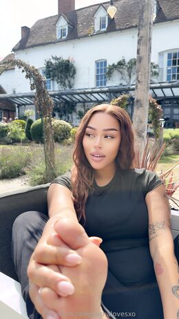 Sasha Loves