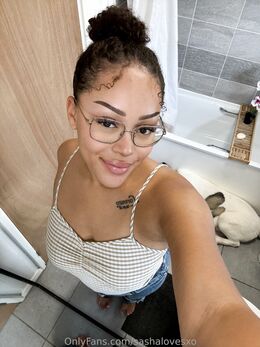 Sasha Loves